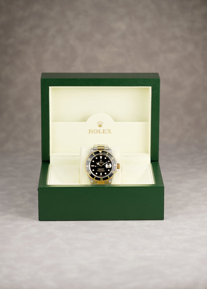 Rolex Submariner Date 40 Two Tone Yellow Gold Black 16613LN 2001