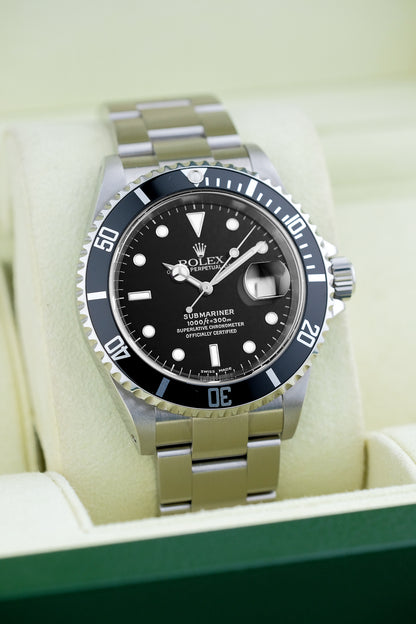 [RESERVED] Rolex Submariner Date 40 Black Pre - Ceramic 40mm 16610 1990