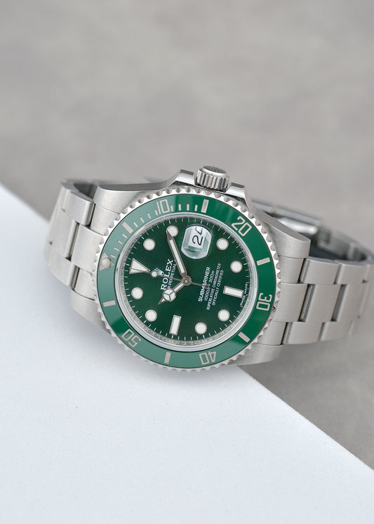 Rolex Submariner Date 40 Hulk 116610LV 2017