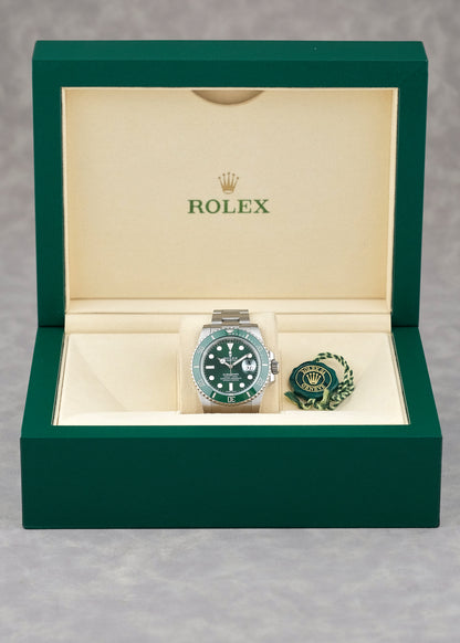 Rolex Submariner Date 40 Hulk 116610LV 2013
