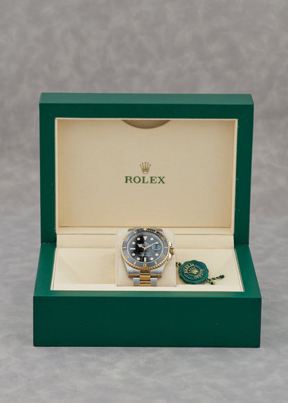 Rolex Submariner Date 40 Two Tone Yellow Gold Black 116613LN 2013