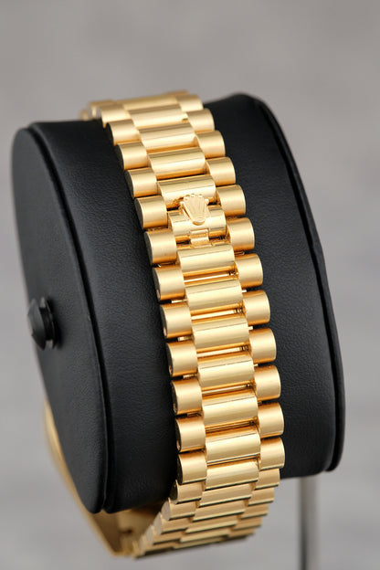 Rolex Day  Date 40 Full Yellow Gold  Roman Dial 40mm 228238  2019
