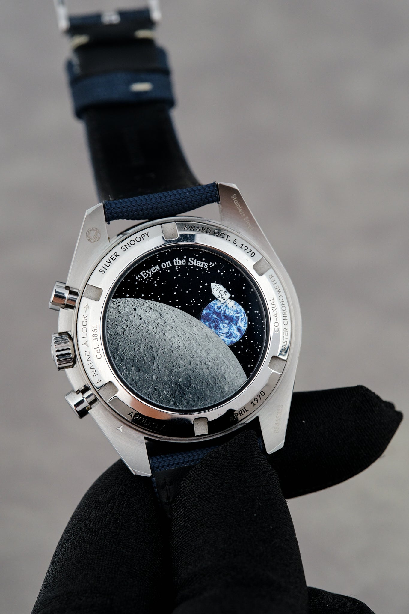 Omega Speedmaster Moonwatch Silver Snoopy 50th Award Anniversary