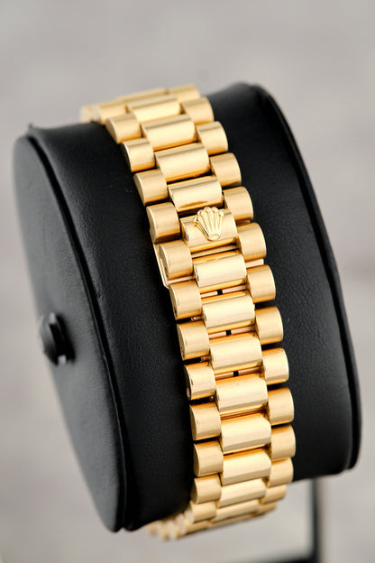 Rolex Daydate 36 Full Yellow Gold with Diamonds 36mm 18238 1995