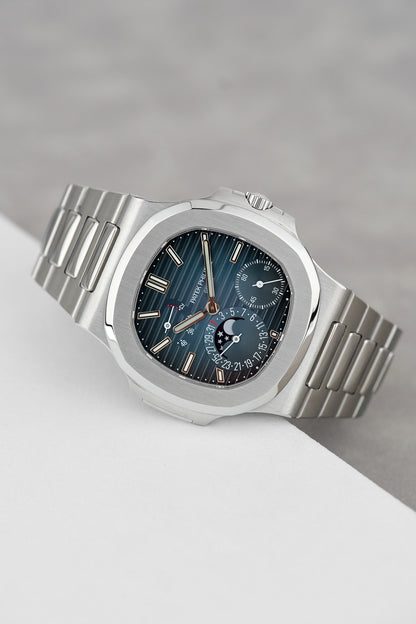 Patek Philippe Nautilus Black 5712/1A 2013