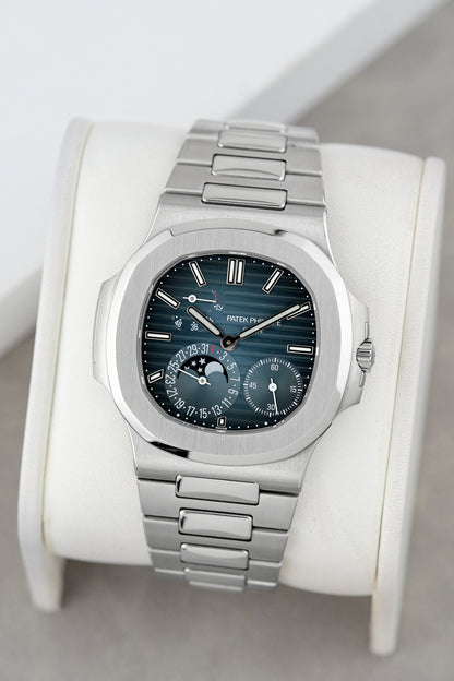 Patek Philippe Nautilus Black 5712/1A 2013