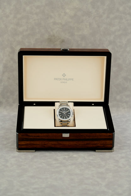 [RESERVED] Patek Philippe Aquanaut Black Dial 5167/1A-001 2016