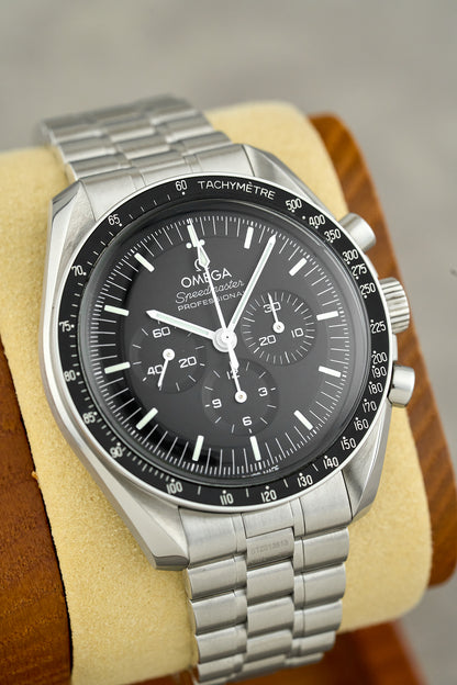 Omega Speedmaster Moonwatch