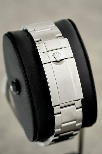 Rolex Explorer II 42 Polar 226570 2026 (Brand New)