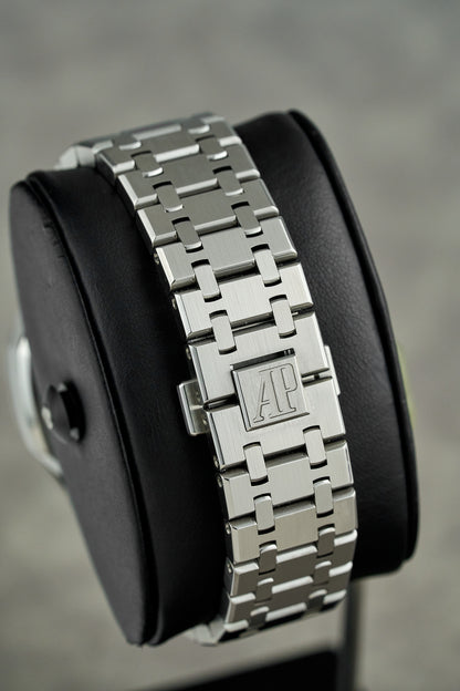 Audemars Piguet Royal Oak Selfwinding Black Dial 15400ST 2015