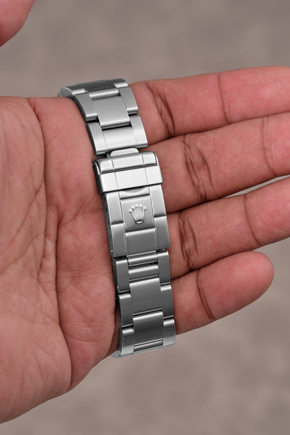 Rolex Explorer II 40 Polar 40mm 16570 2005