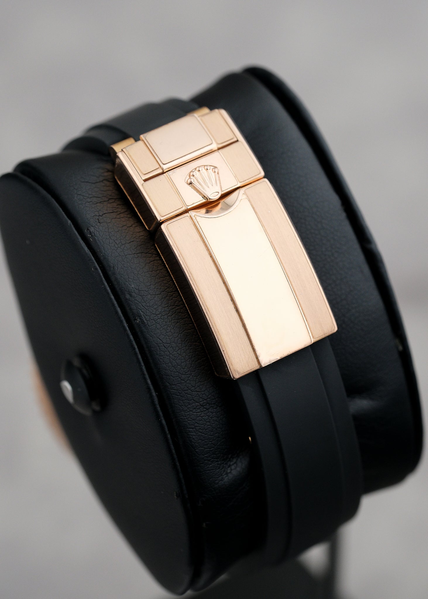 SOLD Rolex Yacht Master 40 Rose Gold Oysterflex 40mm 116655 2016